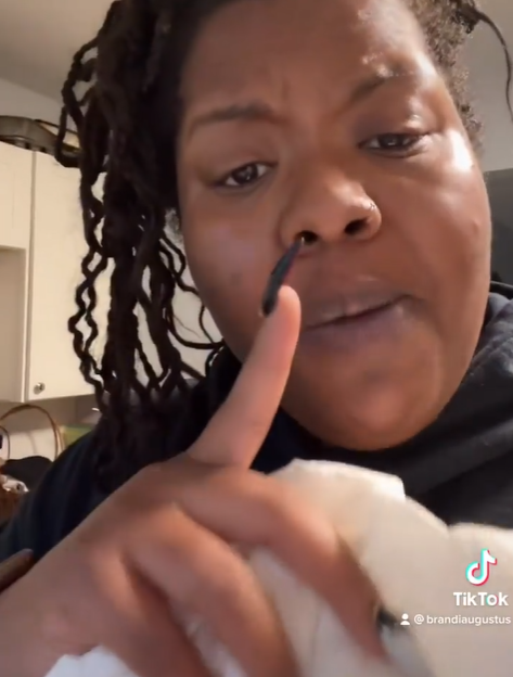 Brandi Augustus offers advice based on her own experiences, cautioning customers against being fooled | Source: tiktok.com/brandiaugustus