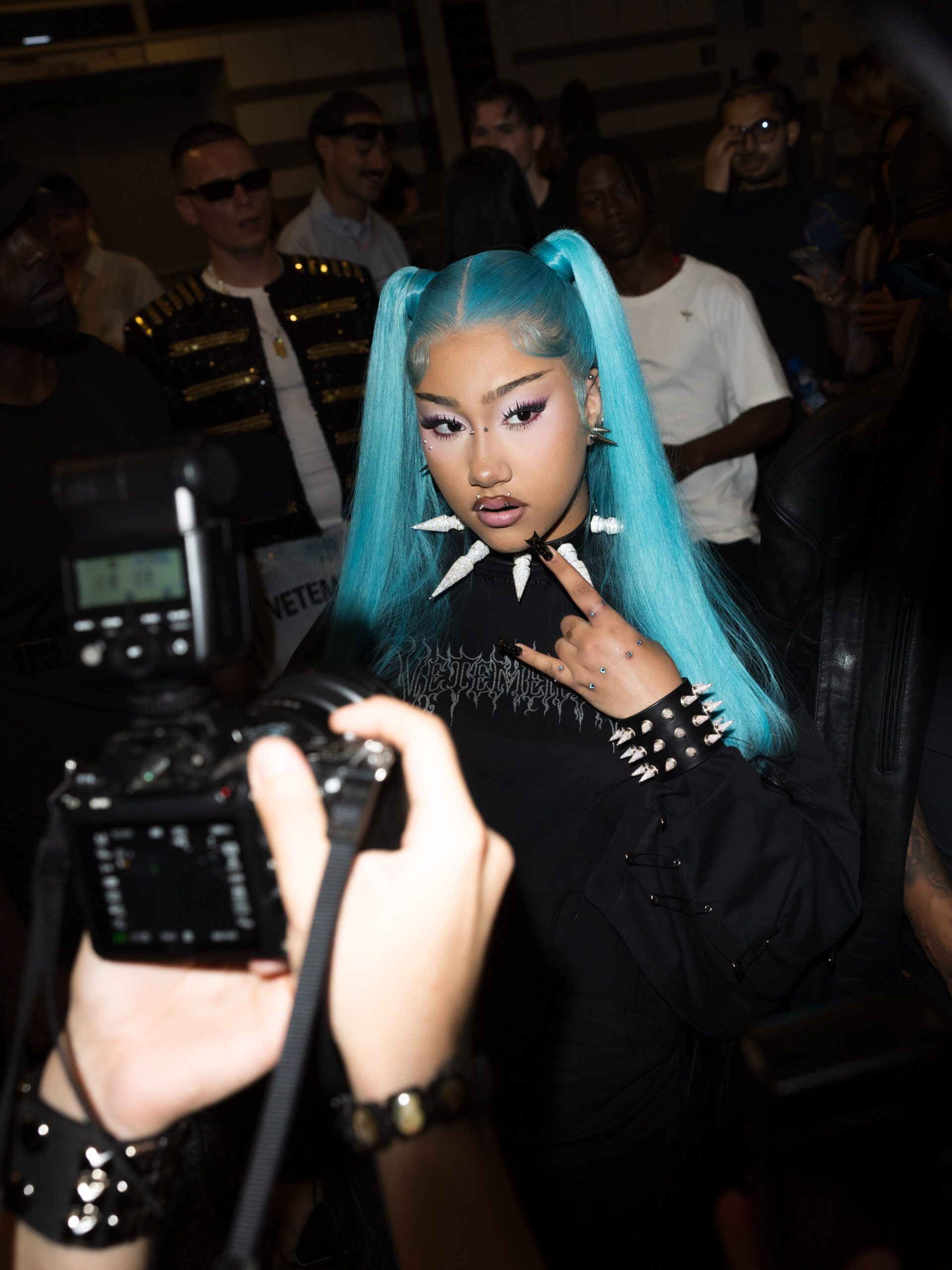 North West did not just decorate her face. She seemed to have accessories on her hands, too.