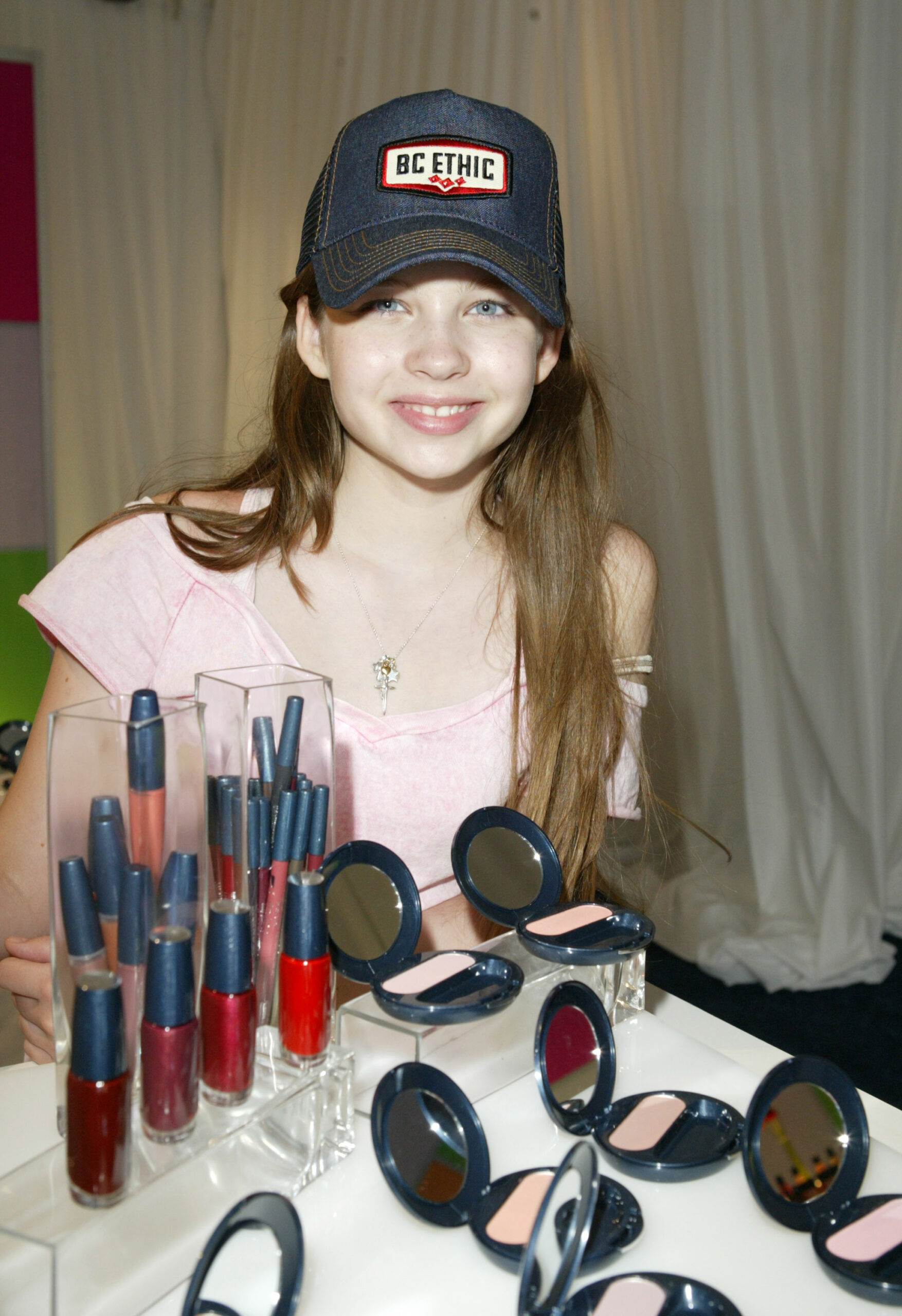 Even as her career shifted, Daveigh's face remained recognizable to fans who had grown up with her work. Her later teen and young-adult photos captured a performer between past fame and an uncertain future.
