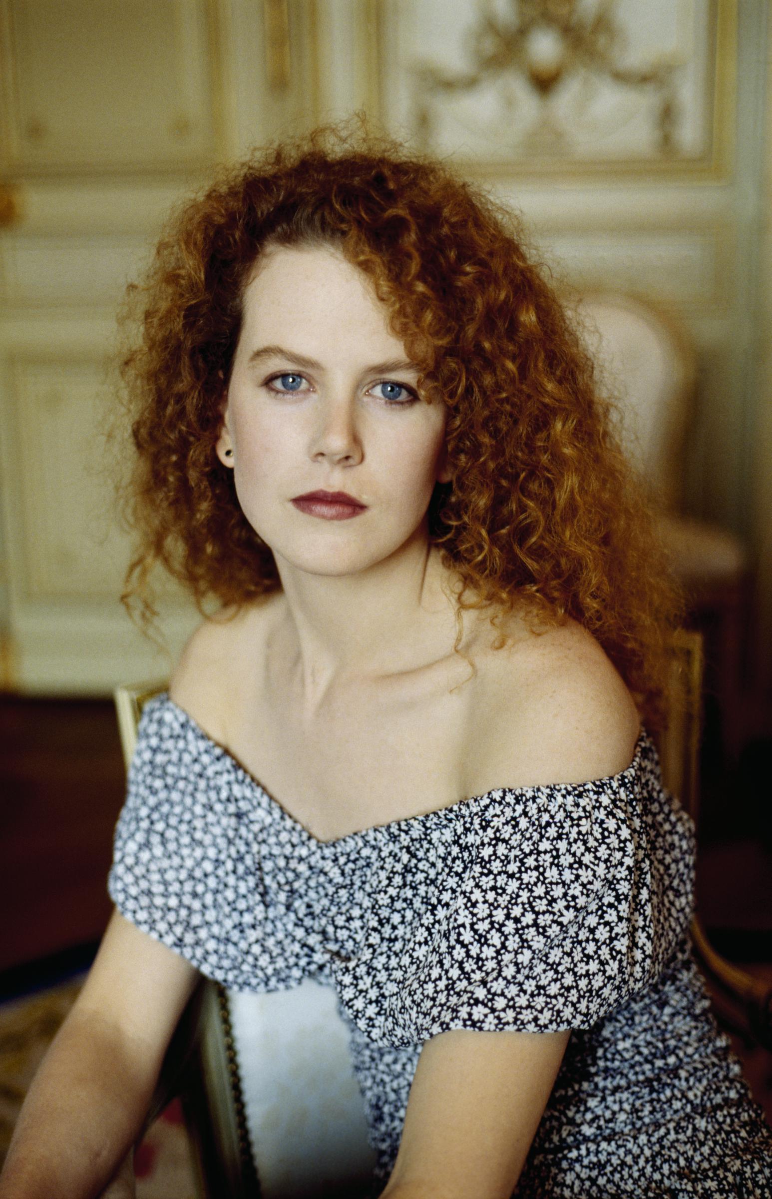 This 1989 portrait captures the peak facial fullness that naturally occurs during a person's early twenties. This completely untreated look represents the clean slate before decades of public speculation regarding cosmetic enhancements began.