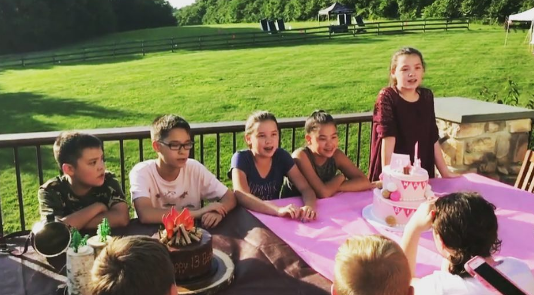 Kate continued the show with some of the children. On this occasion, they celebrated a birthday on July 9, 2017.