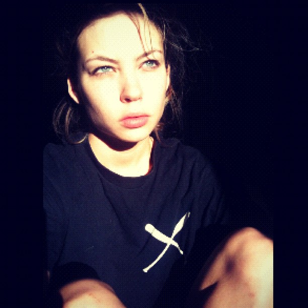 Later photos of Daveigh often carried a darker, more introspective energy. They now feel especially poignant when viewed alongside her father's claims about long-term addiction.