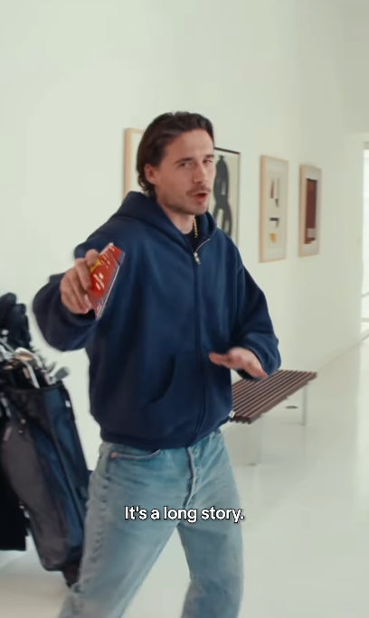 This moment drew attention because some viewers linked the campaign to Brooklyn's reported family rift. The advertisement generated mixed reactions online.