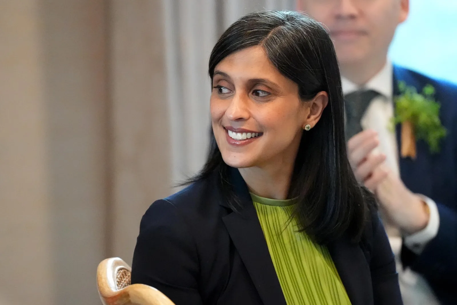 This close-up of Usha Vance sparked another wave of online comments. Some users said she looked tired or unwell, months before she and JD Vance announced the birth of their fourth child.