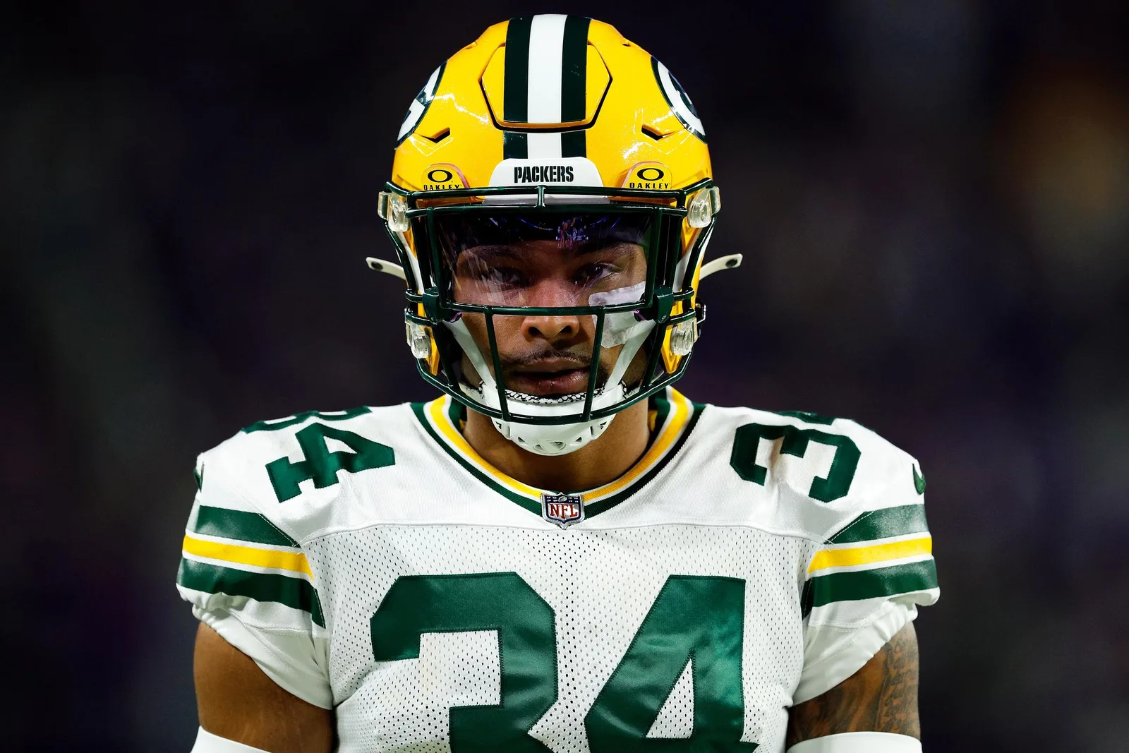 Jonathan Owens at the game between the Green Bay Packers and the Minnesota Vikings on December 31, 2023, in Minneapolis, Minnesota