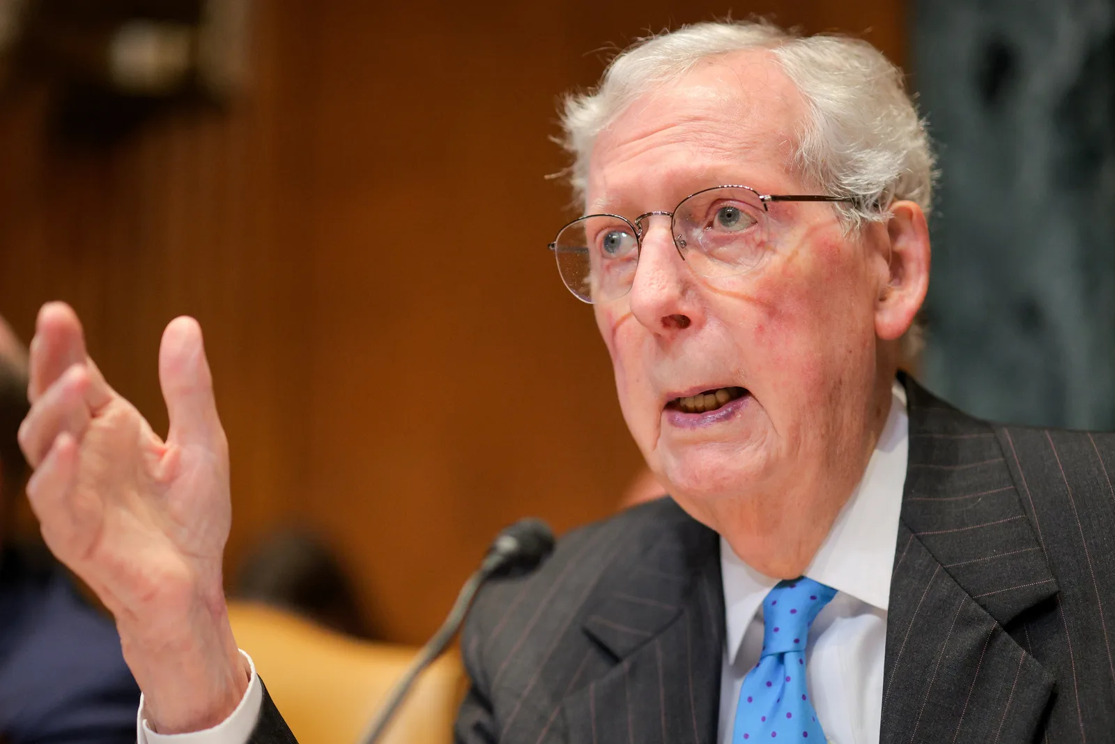 As Senator Mitch McConnell recovers from a mysterious emergency, a bizarre new sighting of his wife, Elaine Chao, has sparked wild internet theories.